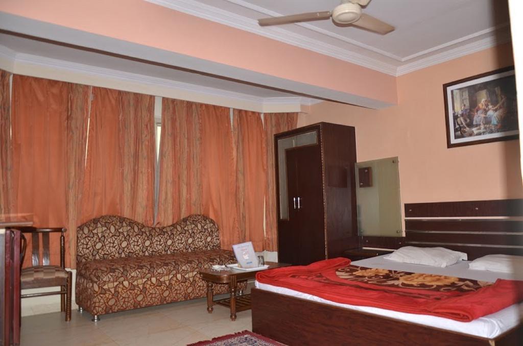 Hotel Durga International New Delhi Eksteriør billede