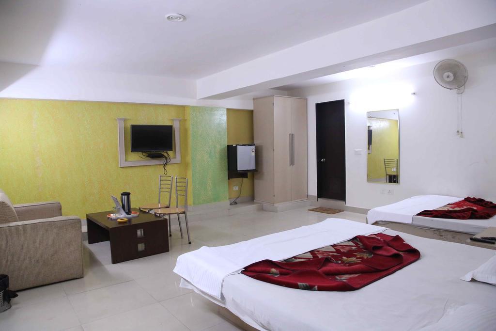 Hotel Durga International New Delhi Værelse billede