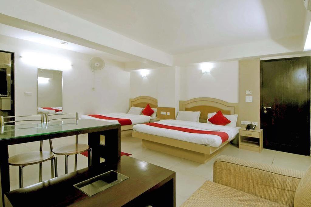 Hotel Durga International New Delhi Eksteriør billede